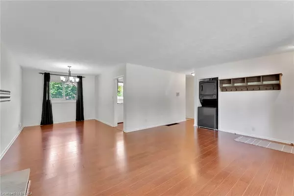 Woodstock, ON N4S 4T3,1017 Braeside Street