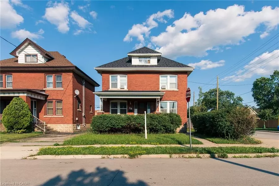 49 Province Street S, Hamilton, ON L8K 2K7