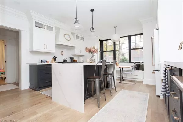 Burlington, ON L7S 1G4,1406 Ontario Street