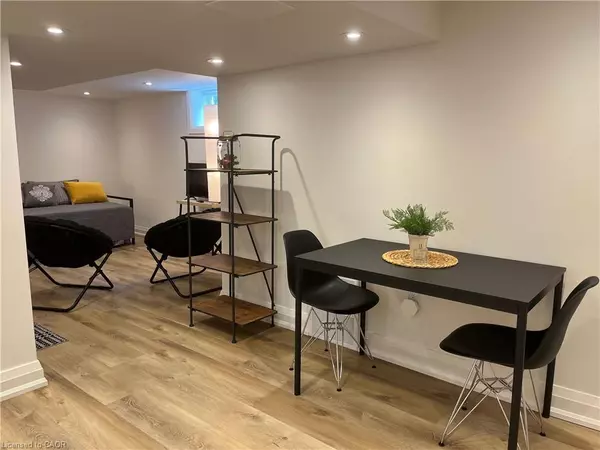 Hamilton, ON L8S 3T2,179 Paradise Road N #Basement