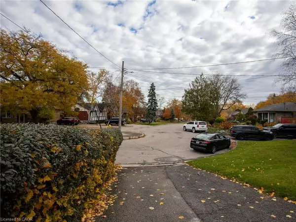 Caledonia, ON N3W 1G3,45 Laird Street