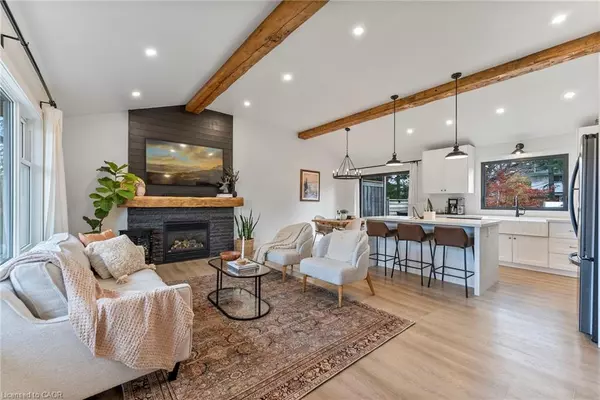 Ancaster, ON L9G 2J2,46 Roselawn Avenue