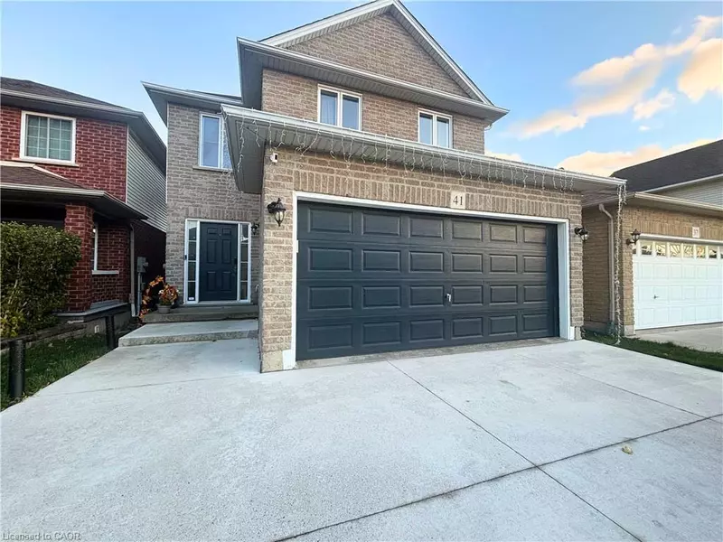41 Pineridge Drive, Hamilton, ON L9A 5K2
