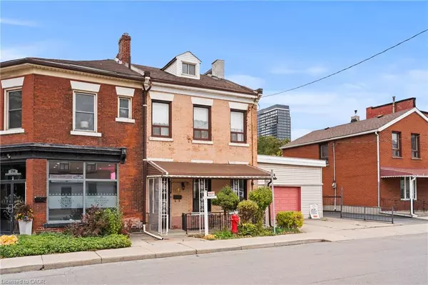 Hamilton, ON L8R 2M3,156 Macnab Street N