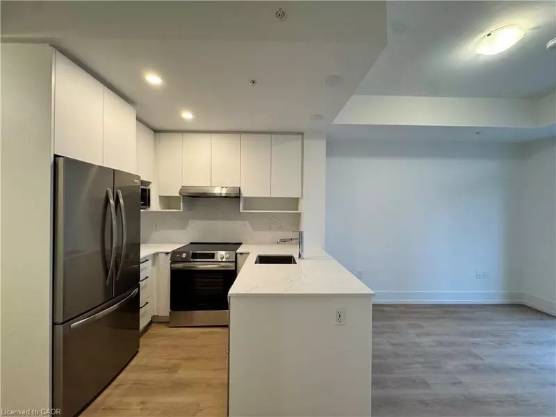 206 King Street W #610, Hamilton, ON L8P 1A5