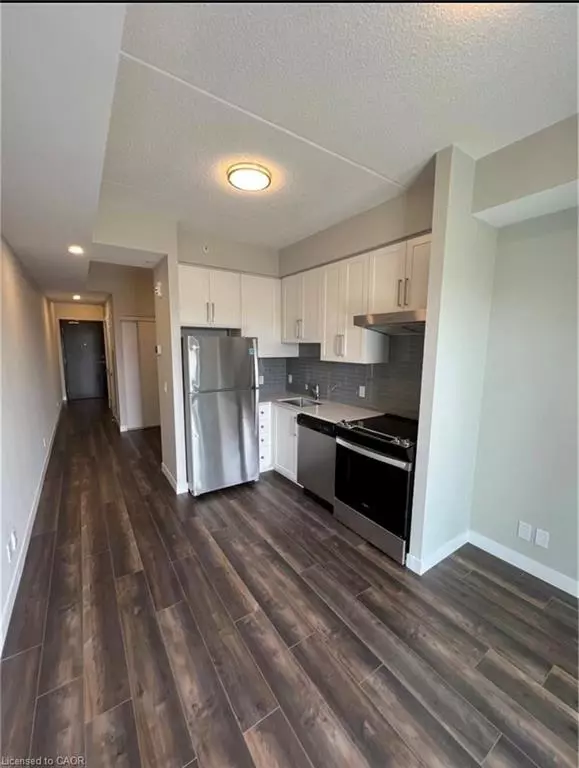 Hamilton, ON L8P 2W1,15 Queen Street S #803