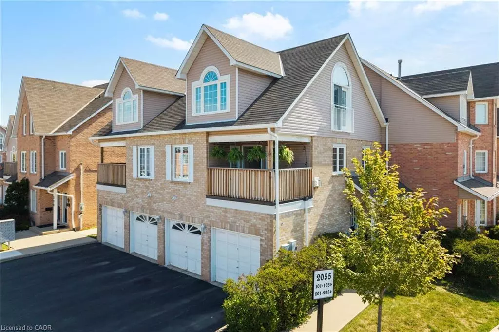 Burlington, ON L7M 4B5,2055 Walkers Line #206