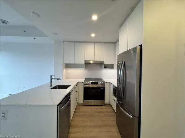 206 King Street W #1003, Hamilton, ON L8P 1A5