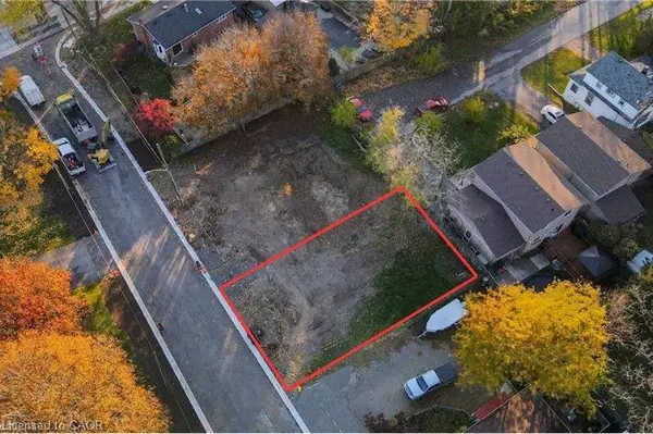 31 Inverness Street, Caledonia, ON N3W 1B2