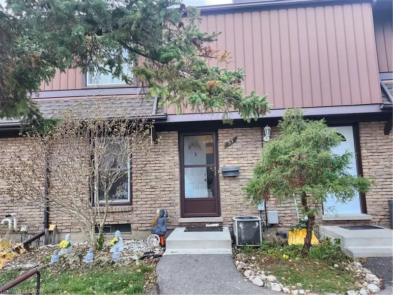 235 Ferguson Avenue #55, Cambridge, ON N1R 6G1