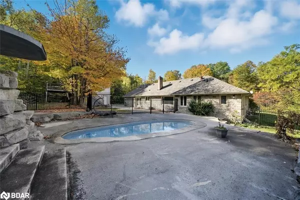 Holland Landing, ON L9N 0C6,40 Algonquin Forest Drive