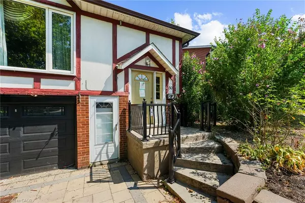 Toronto, ON M2H 2H7,50 Apache Trail