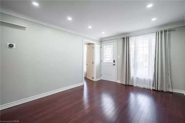 Hamilton, ON L8K 4V2,96 Charlotte Street #Main