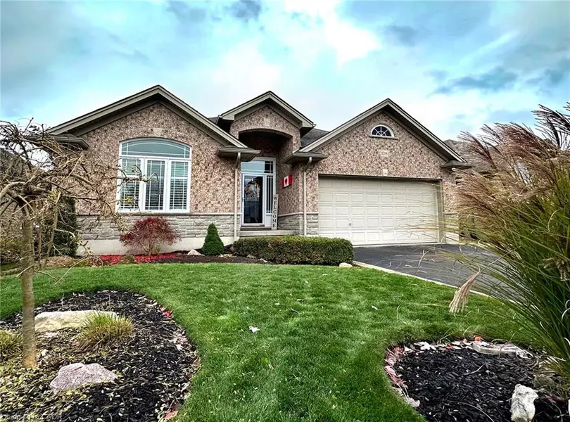 108 Willowdale Crescent, Port Dover, ON N0A 1N5