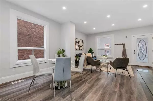 Hamilton, ON L8L 6C5,42 Arthur Avenue N