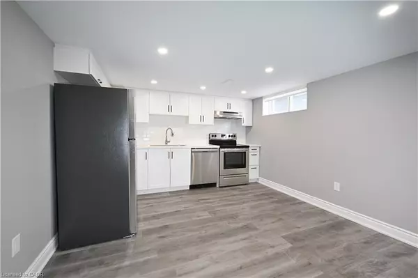 Oakville, ON L6L 2X2,1295 Pinegrove Road #Lower