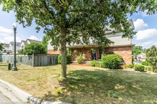 Kitchener, ON N2P 2S2,19 Apple Ridge Drive