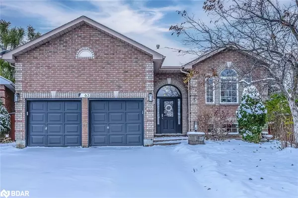 63 Mapleton Avenue, Barrie, ON L4N 7L7