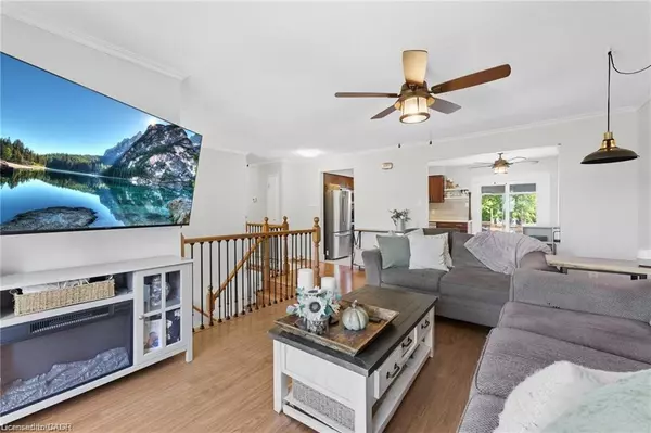 Kitchener, ON N2N 1X7,86 Sugar Maple Street