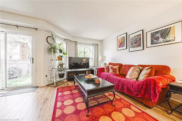 Burlington, ON L7L 6G2,487 Taylor Crescent