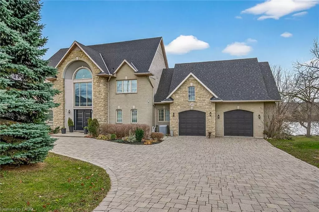 Caledonia, ON N3W 1C8,397 Caithness Street E