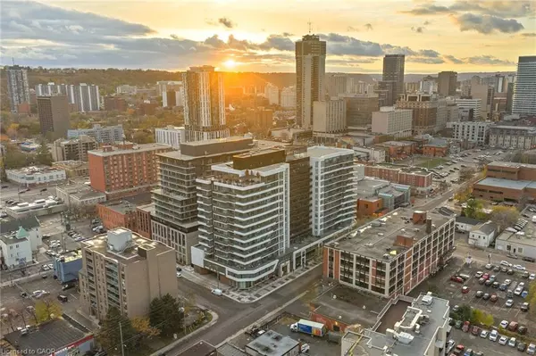 Hamilton, ON L8R 0A7,212 King William Street #1318