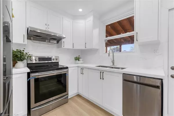 Hamilton, ON L8H 1N7,24 Eaton Place