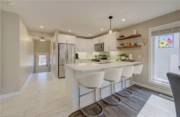 Waterford, ON N0E 1Y0,56 Norfolk Street