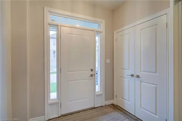 Port Dover, ON N0A 1N0,5 Old Hamilton Road #2