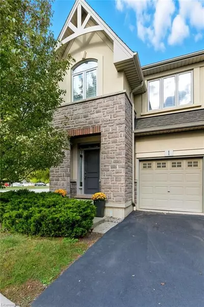 5056 New Street #1, Burlington, ON L7L 0H4