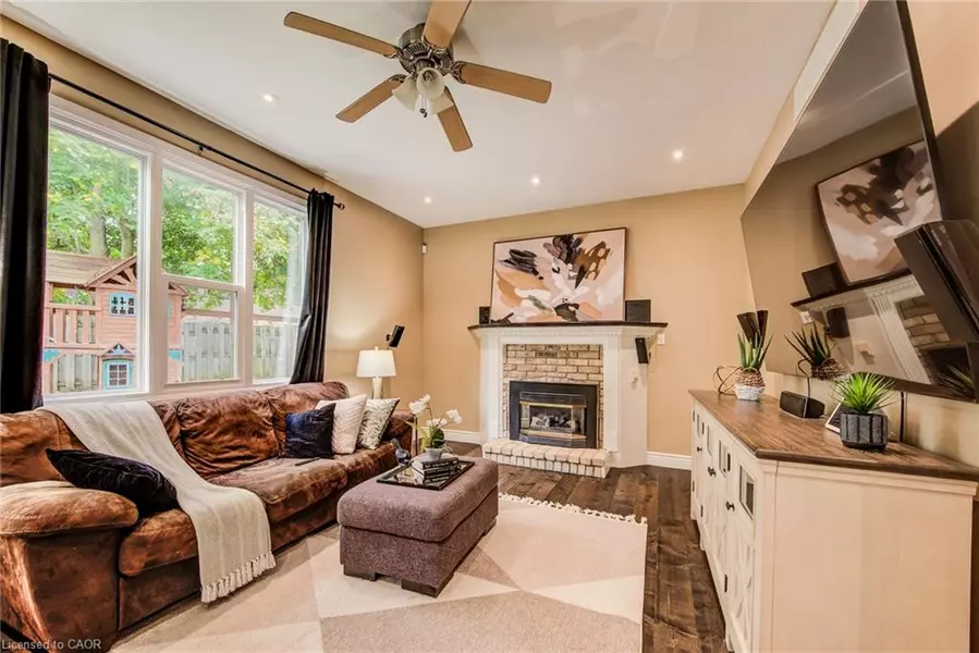 295 Wiltshire Place, Waterloo, ON N2T 1R3