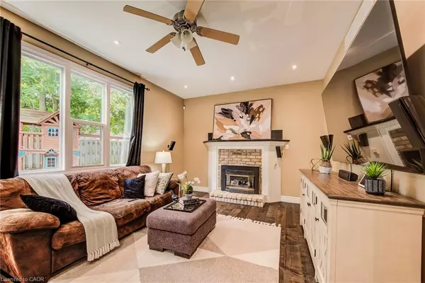 295 Wiltshire Place, Waterloo, ON N2T 1R3