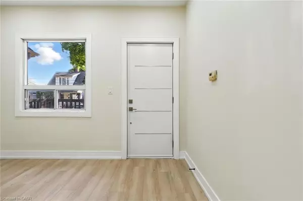 Hamilton, ON L8H 4R5,9 Alice Street