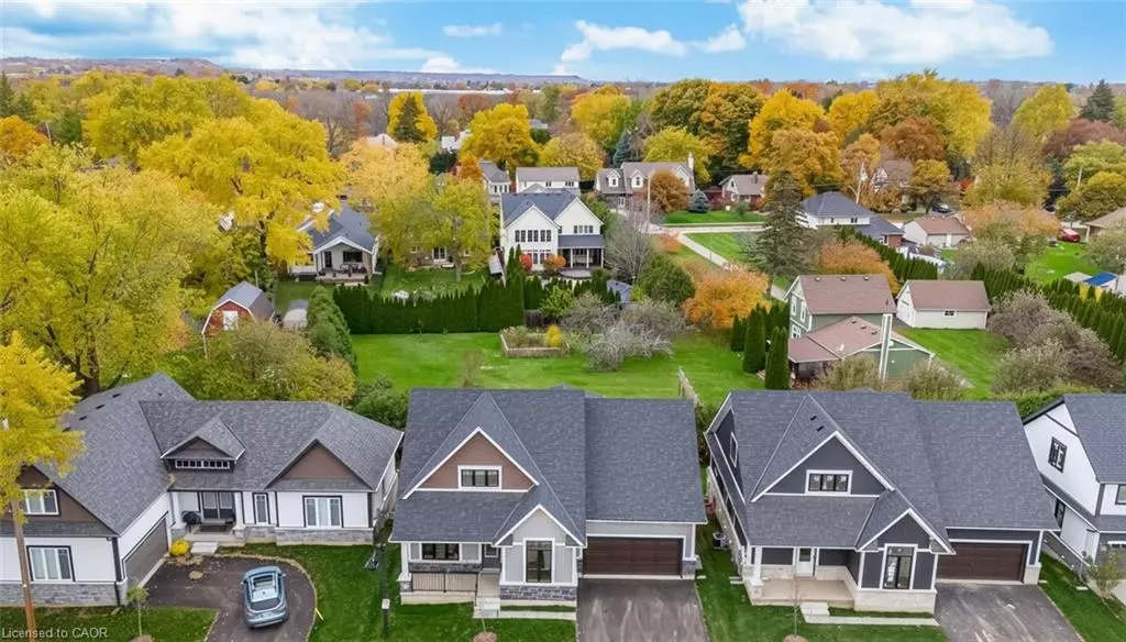 Jordan, ON L0R 1S0,2797 Red Maple Avenue #4