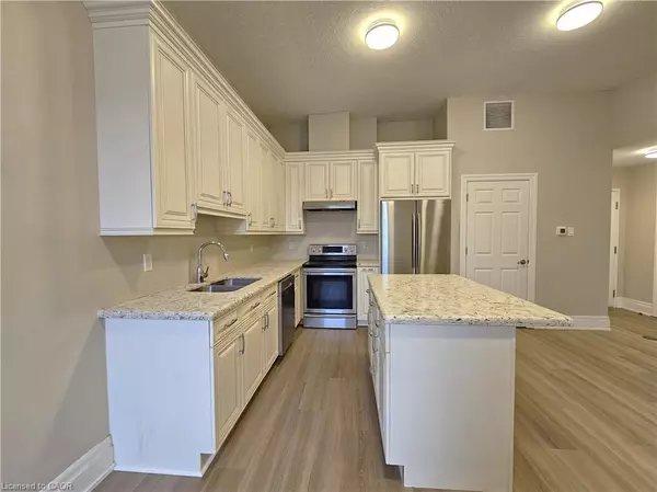 Cambridge, ON N3H 3N8,757 King Street E #205