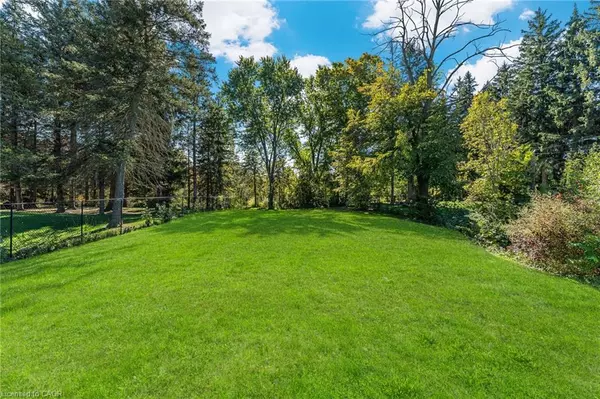 Cambridge, ON N3H 4R6,141 Riverbank Drive