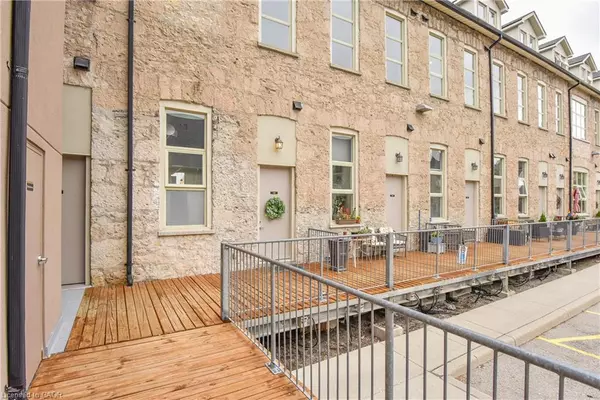 Cambridge, ON N1R 2G6,25 Concession Street #108