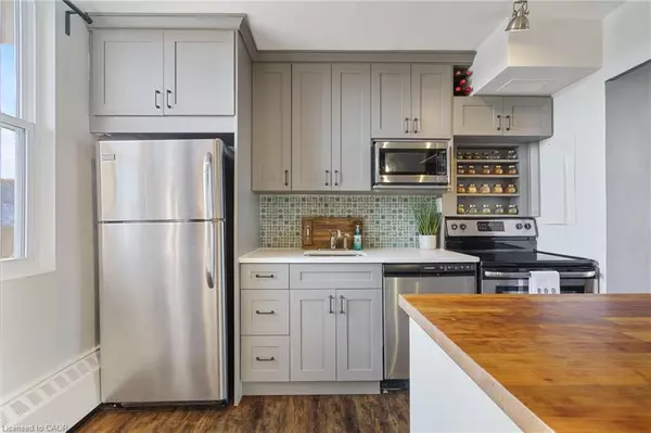 Hamilton, ON L8K 5N2,350 Quigley Road #731