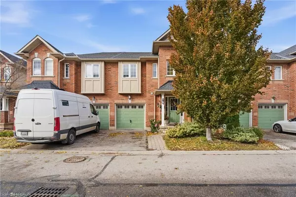 Cambridge, ON N1R 8P8,250 Ainslie Street S #41