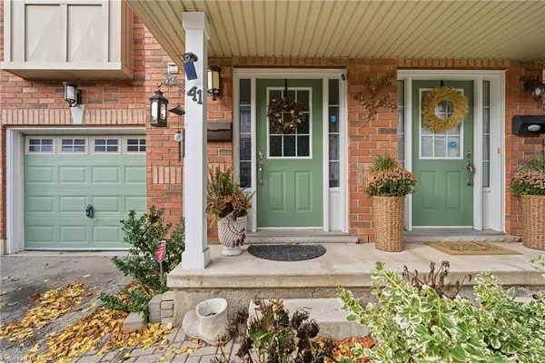 Cambridge, ON N1R 8P8,250 Ainslie Street S #41