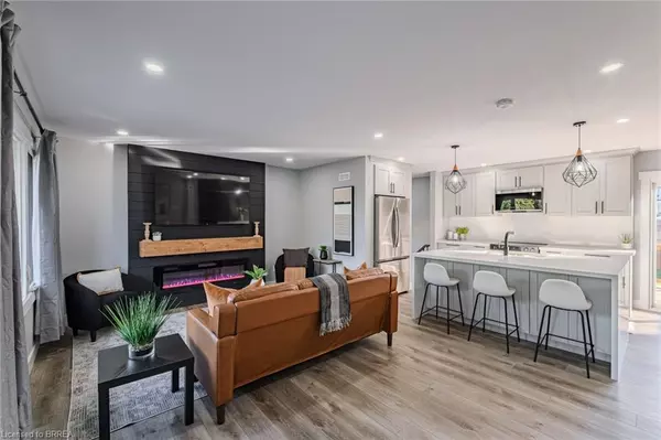 Brantford, ON N3R 5E5,14 Montour Place