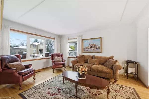 Hamilton, ON L9C 3L2,314 Hawkridge Avenue