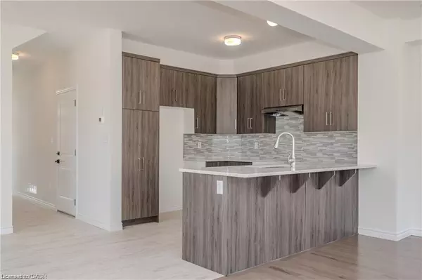 Ayr, ON N0B 1E0,342 Robert Woolner Street