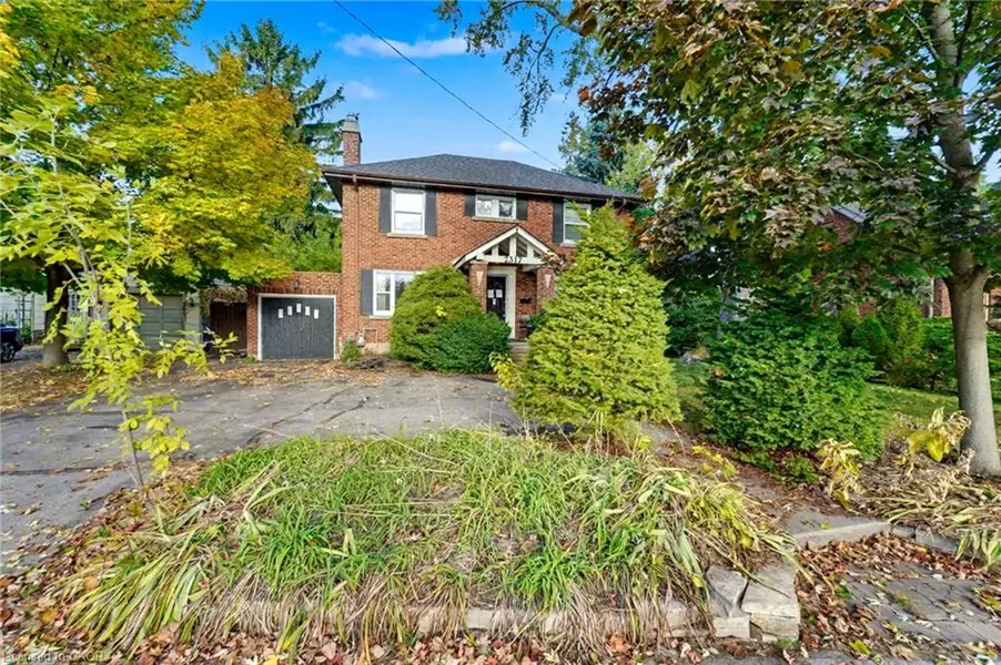 2317 Lakeshore Road, Burlington, ON L7R 1B3