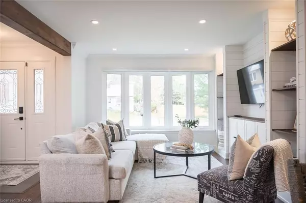 Burlington, ON L7P 2T9,1346 Colonsay Drive