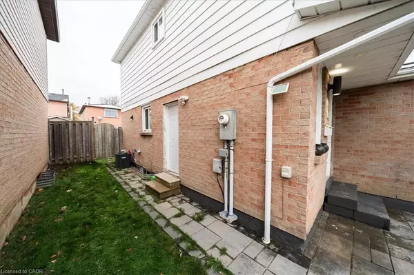 Brampton, ON L6X 2V7,47 Martindale Crescent