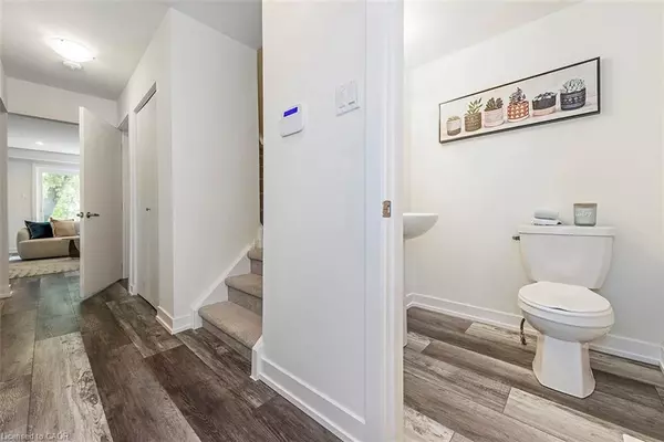 Hamilton, ON L8W 1L3,88 Tunbridge Crescent #41