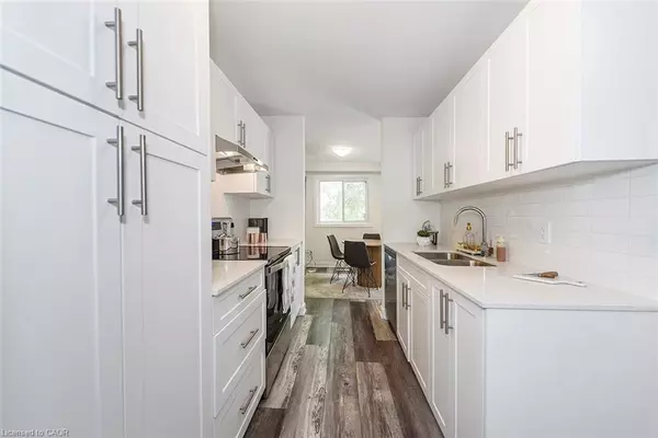 Hamilton, ON L8W 1L3,88 Tunbridge Crescent #41