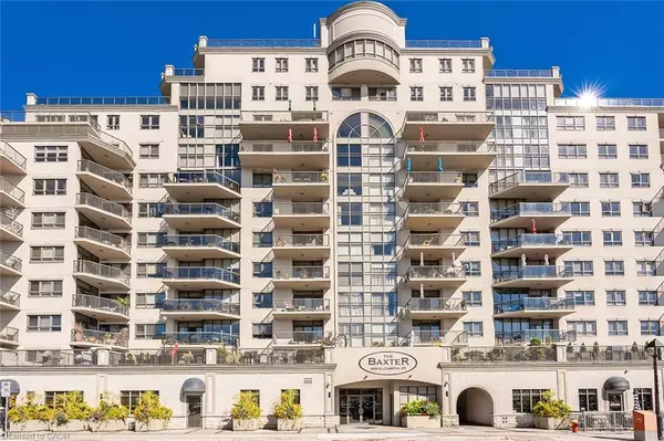 Burlington, ON L7R 0A4,399 Elizabeth Street #210