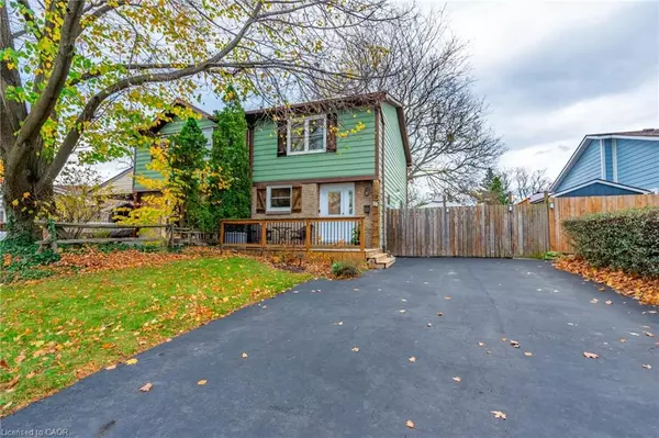 38 Golden Orchard Drive, Hamilton, ON L9C 6J5